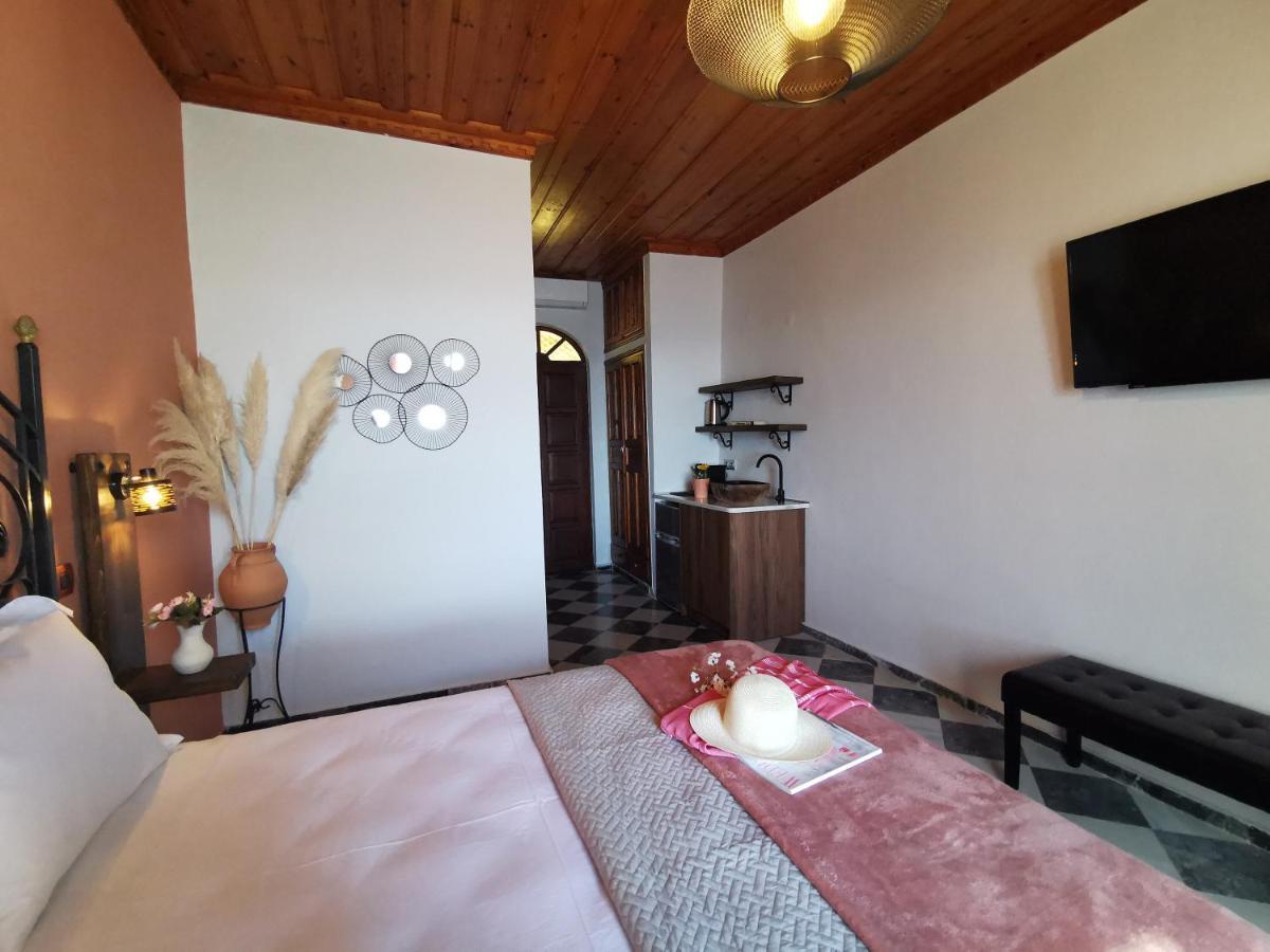 Terracotta Boutique Beach Studios Мітімна Екстер'єр фото